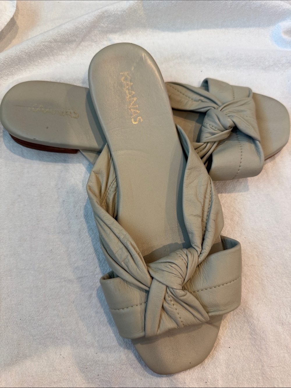 Kaanas Women's Knotted Leather Slide Sandals - Light Taupe